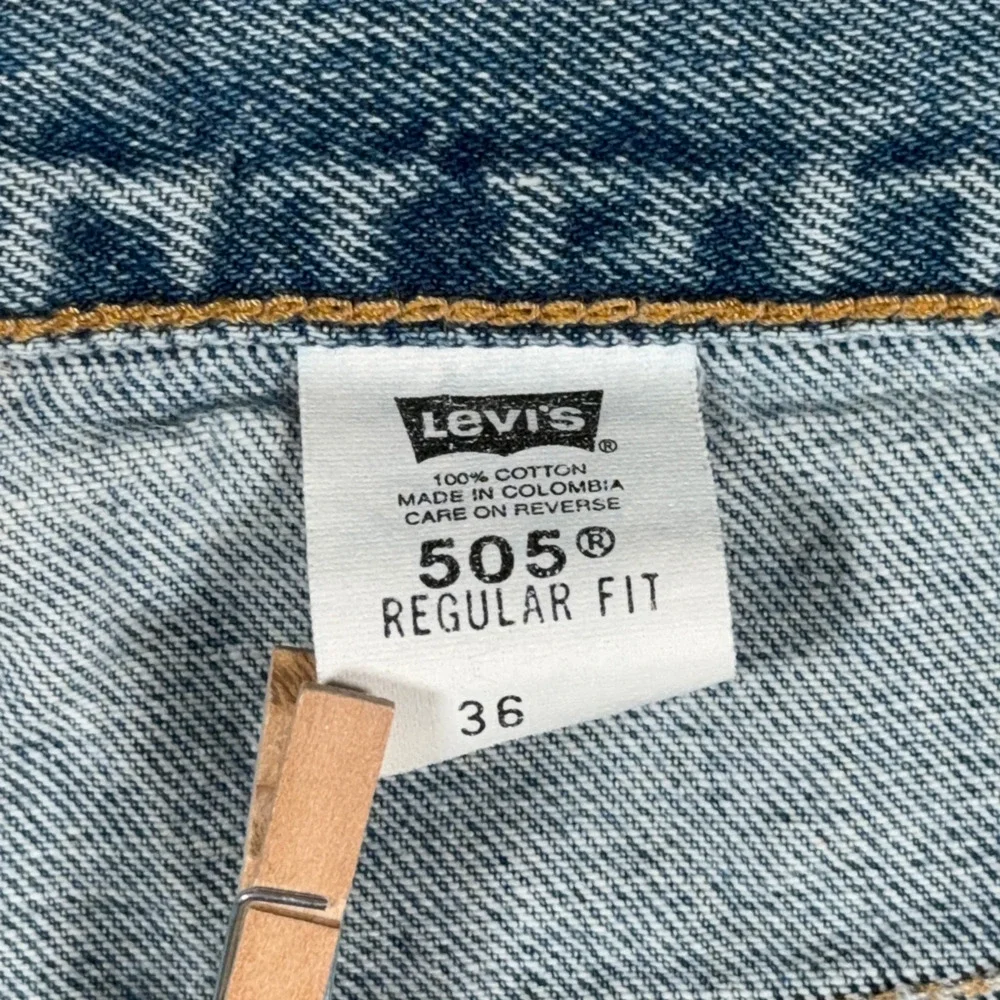 Vintage Levis Jean Shorts Mens 34 Blue Light Wash Denim 505 Regular Fit Y2K